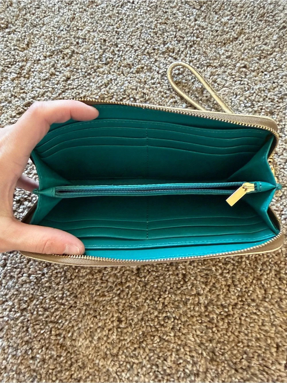 FOSSIL Champagne Leather Wallet with Wristlet Strap